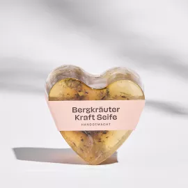 Bergkräuter Kraftseife in Herzform